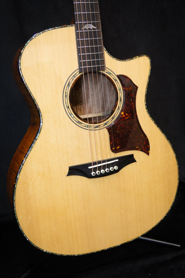 Bromo BAN2CE Denali Electro Acoustic Guitar