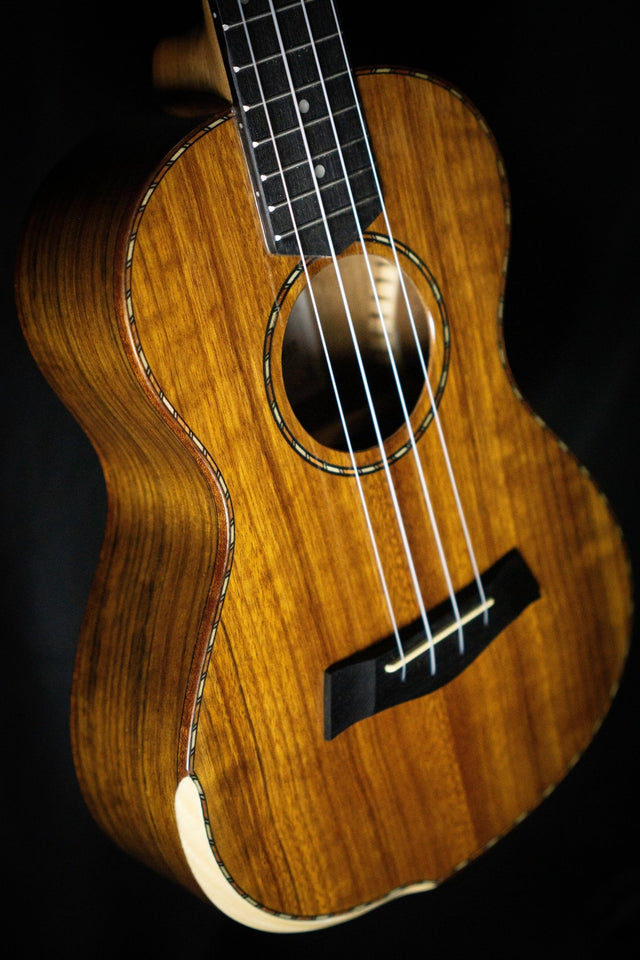 Barnes & Mullins BMUK5T Tenor Ukulele Walnut - Ukuleles - Barnes & Mullins