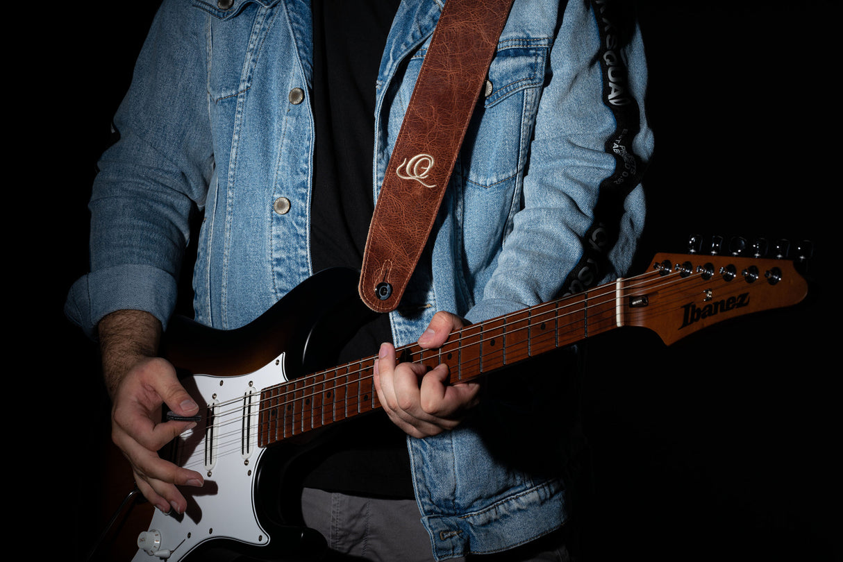 ORTEGA Suede-Leather Guitar-Strap - Caramel