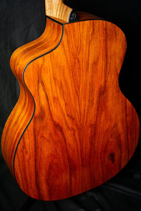 Dowina Vintage Series Merlot GAC (Western Red Cedar & Macacauba) - Acoustic Guitars - Dowina