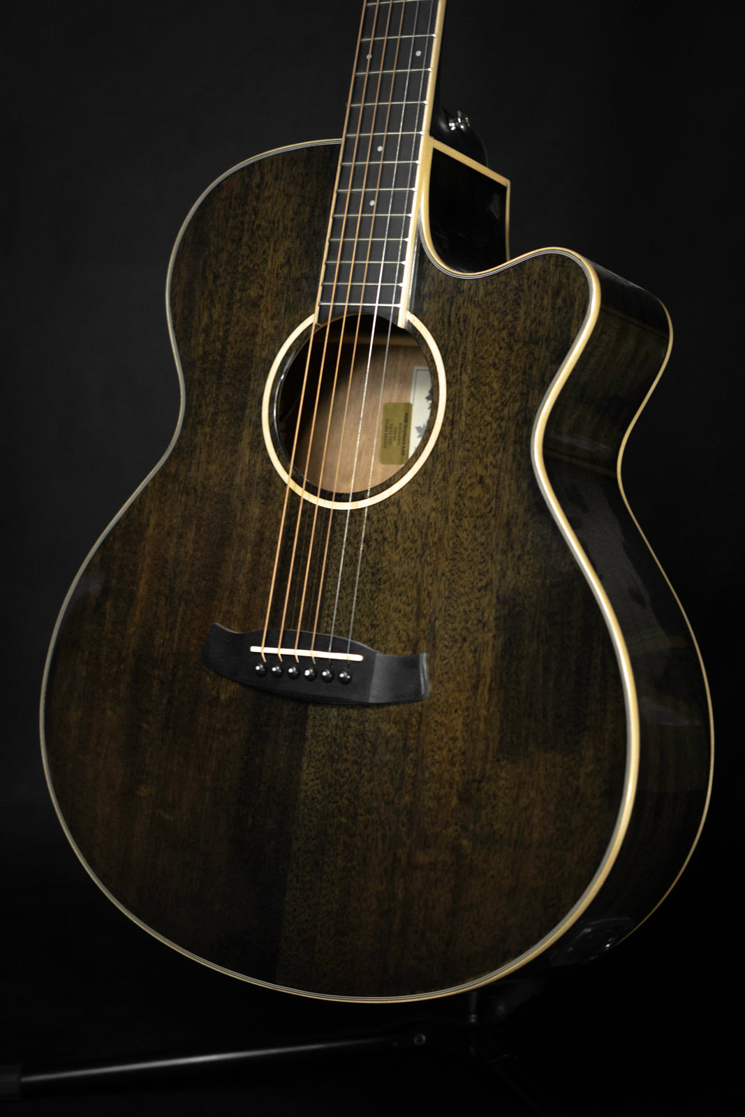 Tanglewood TW4 E BS Acoustic Guitar Body Angled